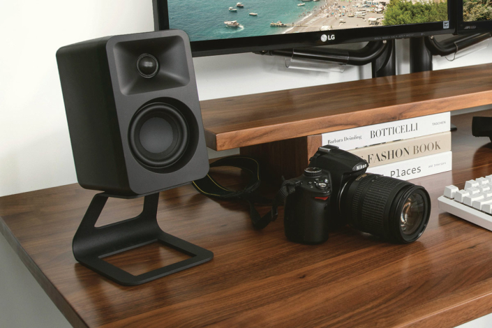 Kanto Audio ORA: diffusori attivi compatti pensati per la scrivania, con tweeter AMT e amplificazione integrata, soluzione per chi cerca qualità d’ascolto in spazi ridotti Kanto Audio ORA